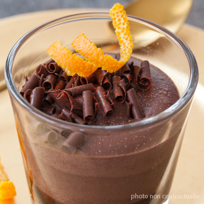 Verrine de mousse au chocolat, zeste d'orange et Piment d'Espelette